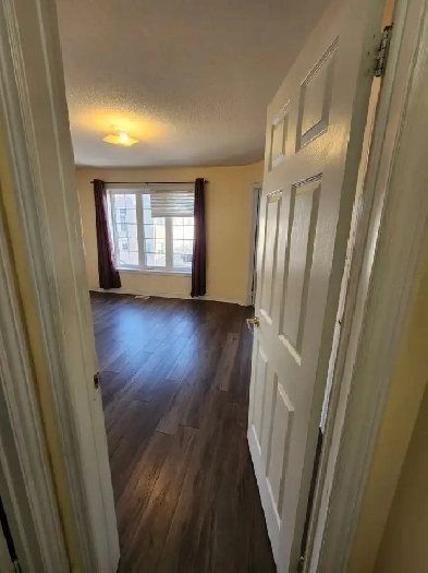 Master Bedroom for rent Image# 1