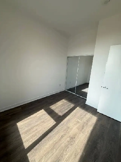 2 Bedroom Condo for rent near Mississauga Rd and Bovaid Dr Image# 1