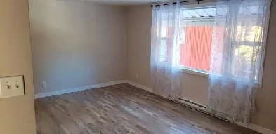 2 bedroom apartment in Central Waterloo Image# 9