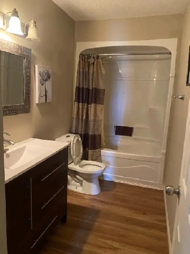 3 BR main floor in Penbrooke SE Image# 3