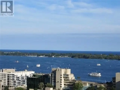 Lakeview Downtown 1 Den Bedroom in Cityplace (Spadina/Front Image# 1
