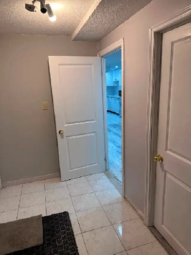 1 BEDROOM APARTMENT FOR RENT Image# 1