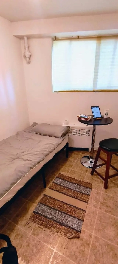 immed. 1 month or more. 410 small or 510 big. 400mbps. Image# 7