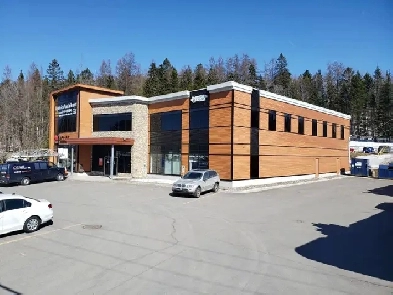 BUREAUX RDC  697 pc - LAC BEAUPORT Image# 3