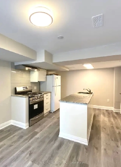 2 walkout bedr Image# 8