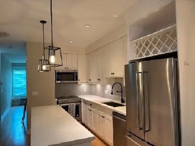 Updated freshly painted modern 3 bed townhome($2975 utilities) Image# 14