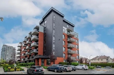 Condo 41/2 a louer (2 cac 2 sdb) garage Image# 2