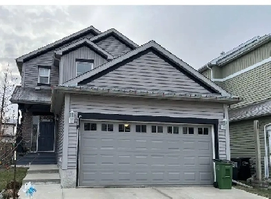 3 Bed, 2.5 Bath, Huge Backyard House for Rent Image# 3