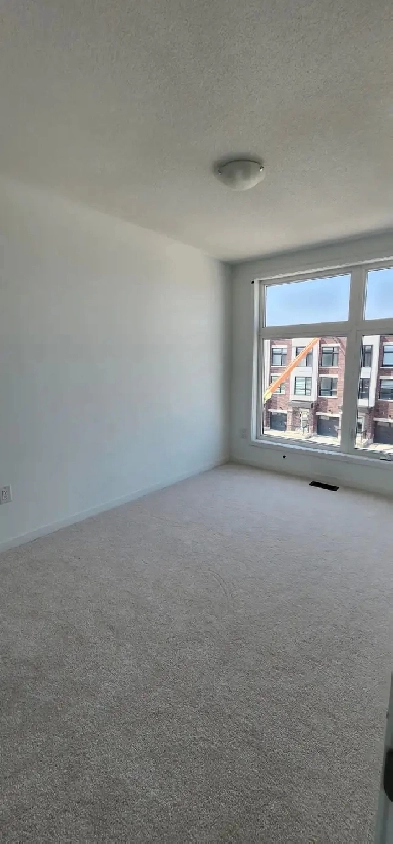Large furnished room near Ajax GO on the 917 Bus Route Image# 7