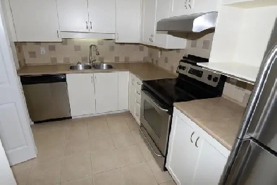 $1800 / Quiet 2 Bdrm  (900 sf) with Patio - Avail. Nov. 1st Image# 7