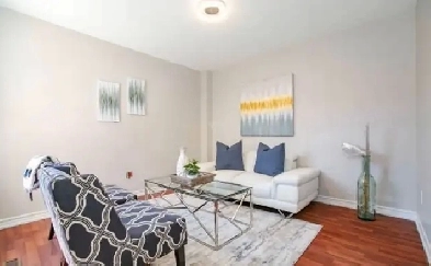 Room for rent near Sheridan college Image# 3