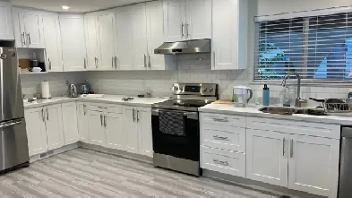 Single house for rent in South Surrey Image# 1