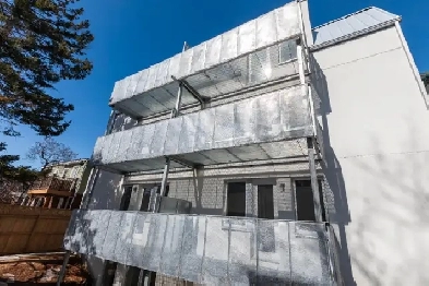 3bedroom bathroom newly built aptmt in upper Beaches Image# 1