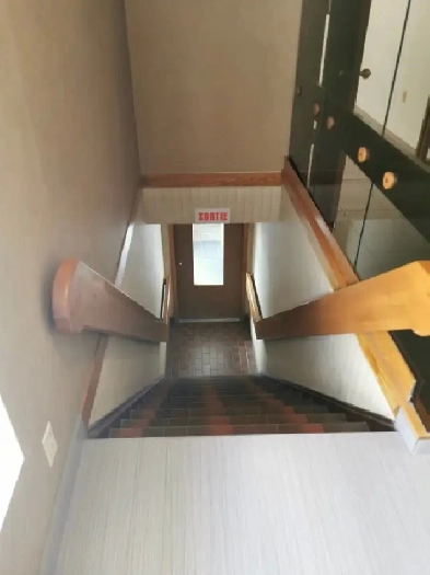 Local à louer Pointe-aux-Trembles Image# 1