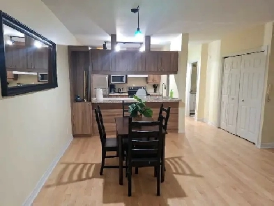 Roommate GIRLS Image# 1