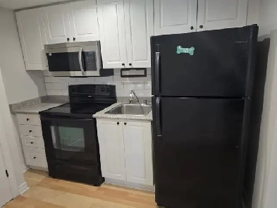 1 bath Beautiful & Bright apartment Hamilton - $1,500/month ASAP Image# 1