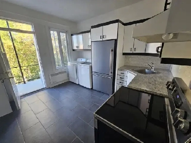 Métro Joliette - Électroménagers neufs inclus Image# 1