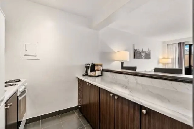 25 Cartier: Apartment for rent in Short Term Rentals Ottawa Image# 1