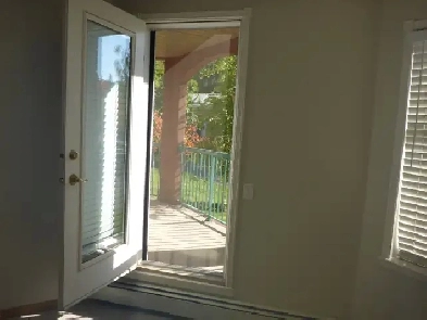 Available Immediately $1760 Spacious 2 bedroom, 2 bathroom Image# 1