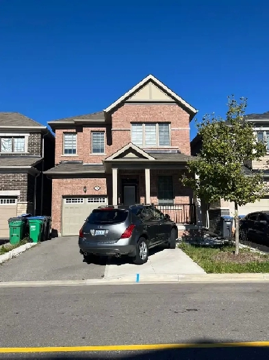 4 bedroom 3 washroom detached house for Rent in Brampton Image# 1