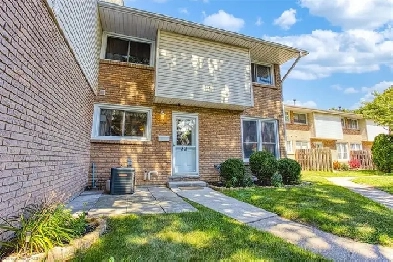 Townhouse for rent - St. Catharines Image# 1