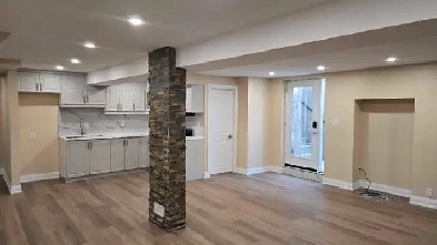2 Bedroom Spacious Unit Image# 9