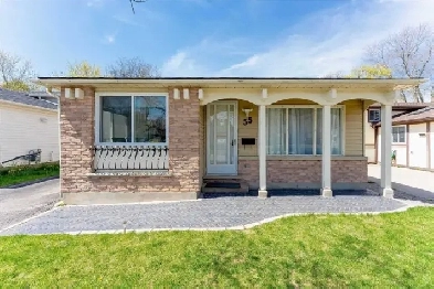 Room for Rent in Bungalow  near Waterloo and Lauren University Image# 1