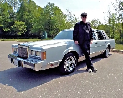 Looking for 1Bdrm Plus Den For Rent Image# 1