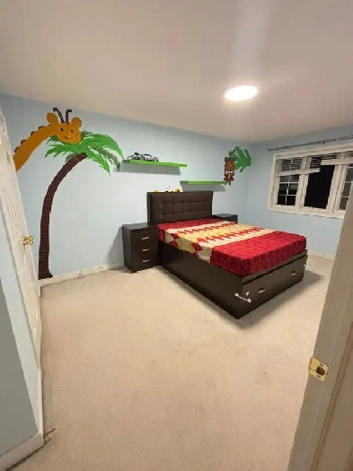 1 MASTER BEDROOM FOR RENT ( FEMALES  OR COUPLE ) Image# 1