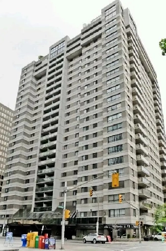 Kent/Laurier 1-Bed Renovated Condo, Avail Oct 2025 Image# 1