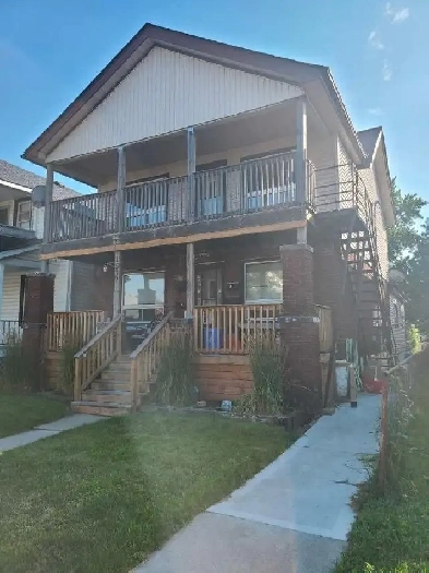 All Inclusive - Upper 2 bedroom Unit Image# 1