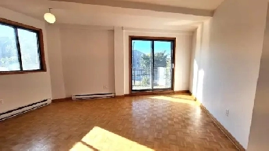 3.5 au 2e Étage 8-Plex - Montréal-Nord Image# 1