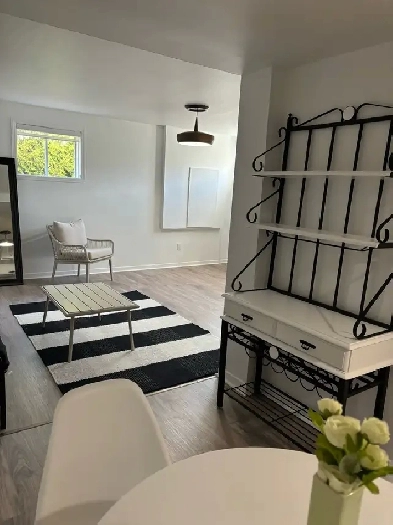 Bachelor à Vimont à louer Image# 1