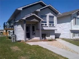 2 Bed 1 Bath Lower Suite in Westpointe Available Now! Image# 1