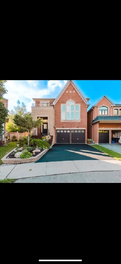 House For Sale Richmond Hill - Detached 4 bedrooms, 3 bathrooms Image# 1
