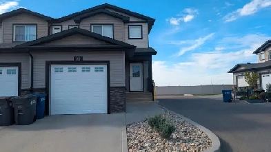 Town House For Sale Image# 2