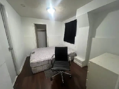 2 Bed, 1 Bath Sept Entr Bsmnt - 5 mins to Square One Image# 1