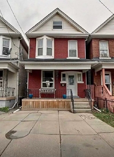 Renting rooms for women and men for a long or short term!! Image# 3