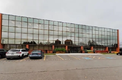 Flexible coworking memberships for rent in ON, Mississauga - Cen Image# 1