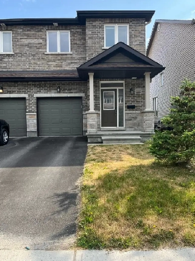 3 BDRM, 2.5 BATH townhouse (near Longields bus station) for rent Image# 1