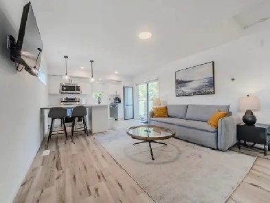 Unfurnished Suite A/C- In suite laundry close to LRT Image# 1