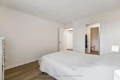 Private room for rent - Female only Image# 2
