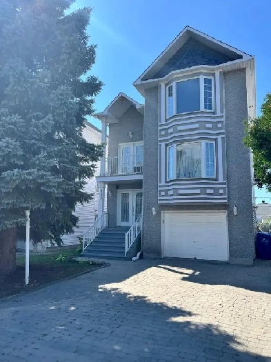 Maison à louer 4 chambres à coucher/ house for rent 4 beds Image# 1