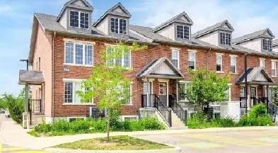 14 - 252 Penetanguishene Rd , Barrie Ontario L4M7C2 Image# 1