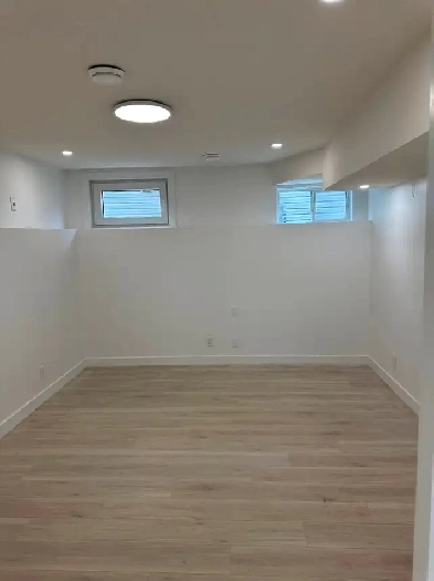 Basement for rent-1 bedroom plus one office space Image# 1