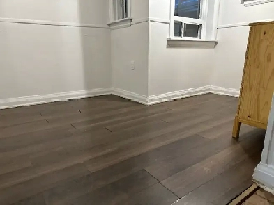 One Bedroom Apartment in South Etobicoke Image# 1