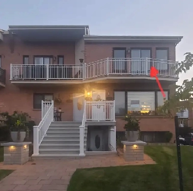 À LOUER LAVAL – Beau 5 ½ rénové et lumineux | Haut de quadruplex Image# 1