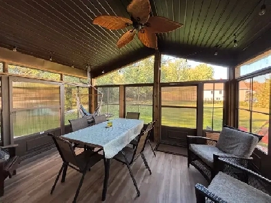 2 bedrooms 1 bath apartment Image# 1