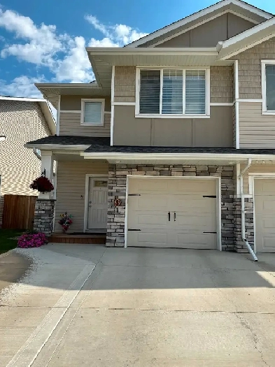 Townhome for sale by owner in TimberRidge Red Deer Image# 7