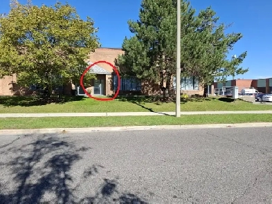 1400Sqft Office & Warehouse for rent/lease -Markham and McNicoll Image# 1